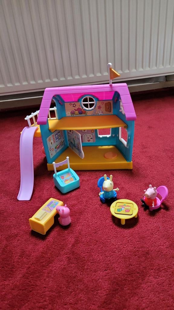 Peppa Pig Speelhuis met Figuren en Meubels, Kinderen en Baby's, Speelgoed | Poppenhuizen, Ophalen, Gebruikt, Poppenhuis
