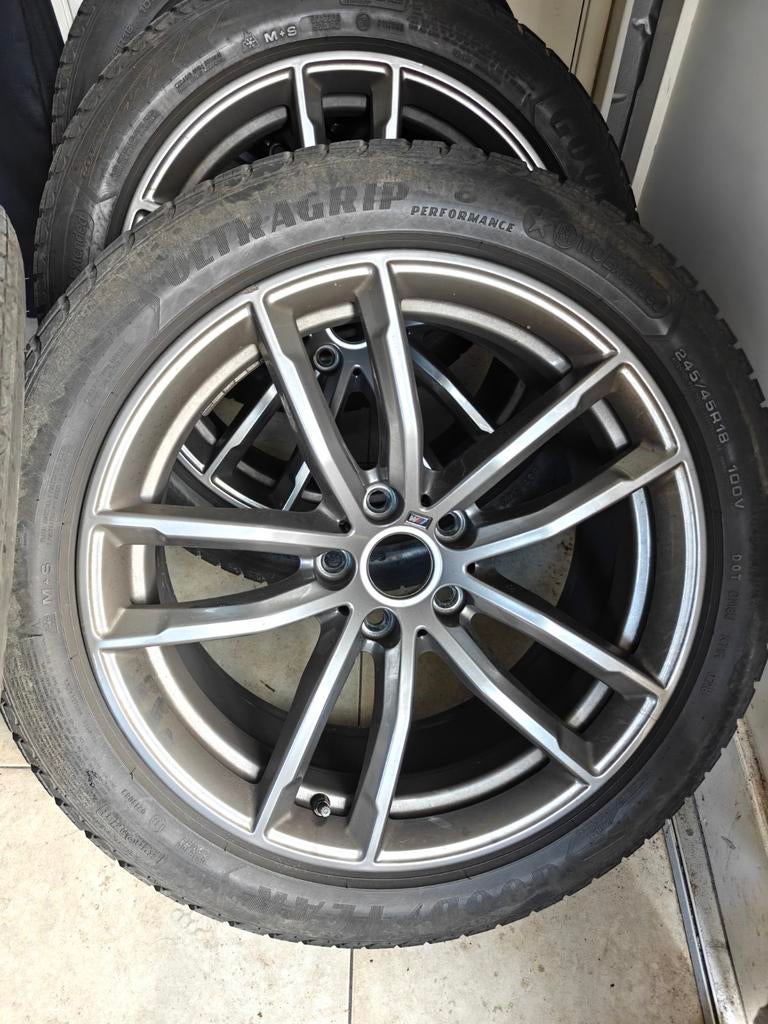 Nette BMW velgen met winterbanden 245/45/18 5x112, Auto-onderdelen, Banden en Velgen, Ophalen, 18 inch, 245 mm, Winterbanden