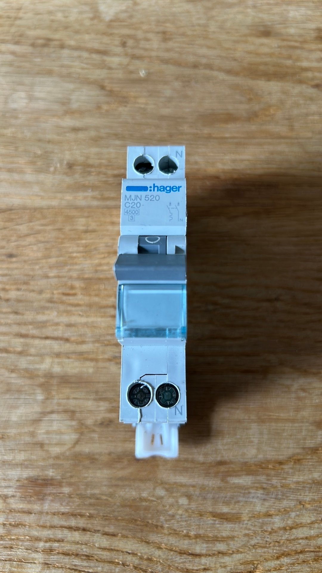 Hager - MJN520 C20 - Installatieautomaat C20, Ophalen of Verzenden, Zo goed als nieuw