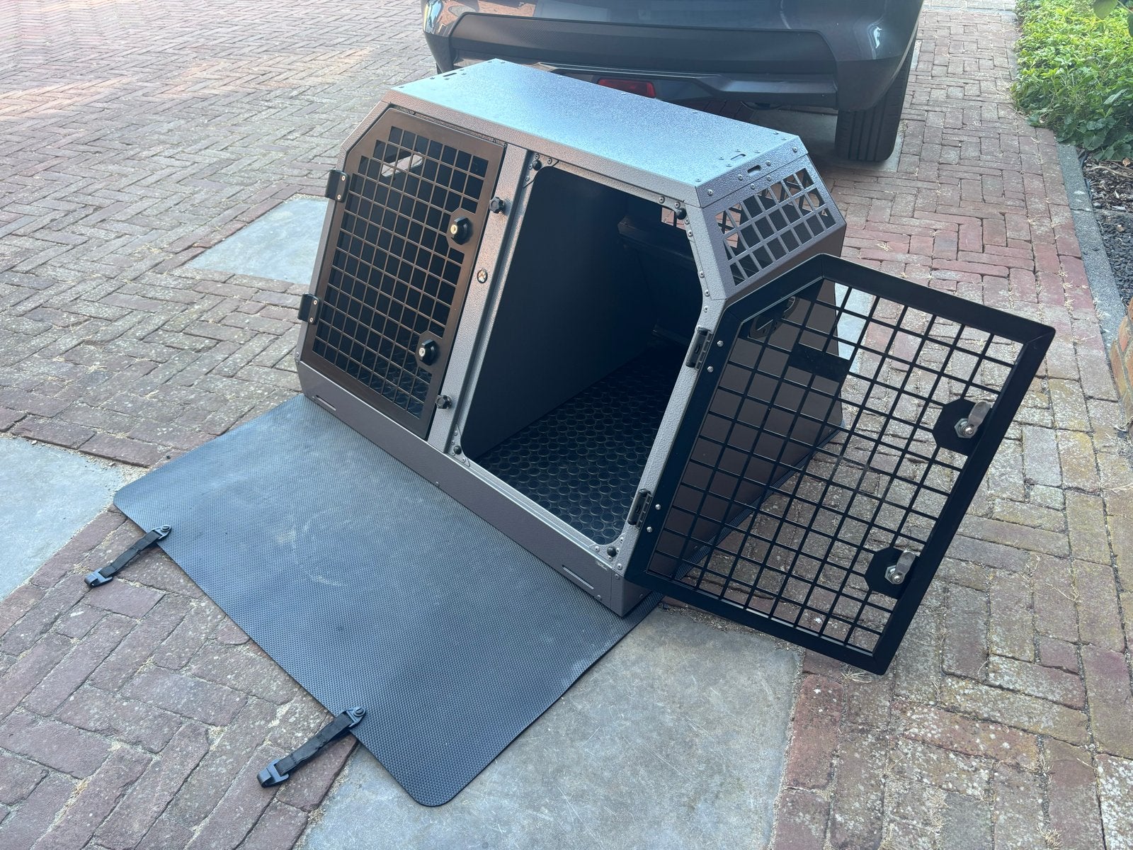 TransK9 B32 hondenkennel, Dieren en Toebehoren, Ophalen of Verzenden, Zo goed als nieuw
