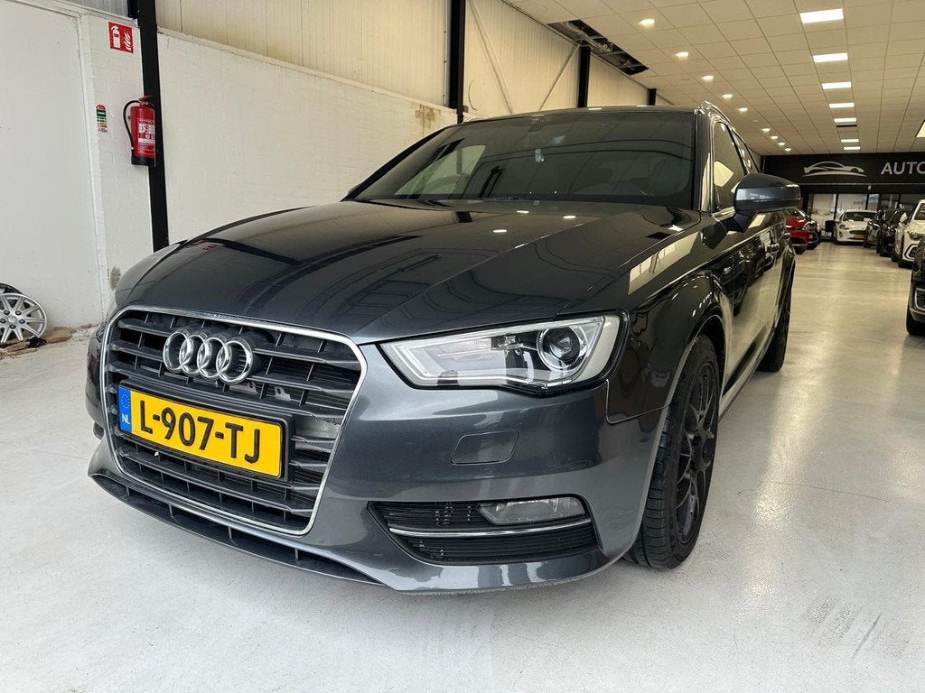 Audi A3 Sportback 1.8 TFSI quattro/PANO/180 PK, Auto's, Audi, Automaat, 1345 kg, 15 km/l, Gebruikt