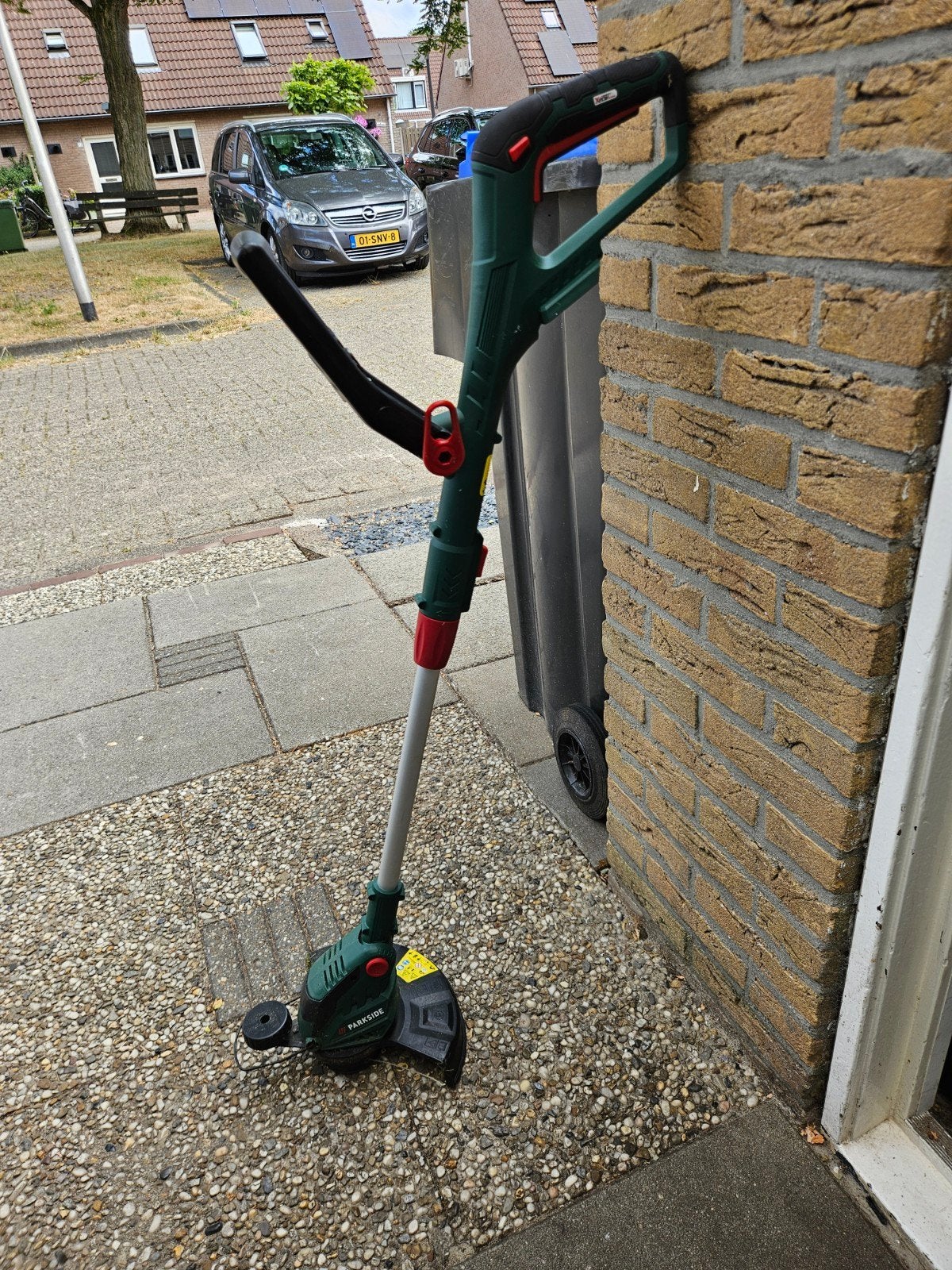 Grastrimmer / Bosmaaier, Tuin en Terras, Ophalen, Zo goed als nieuw, Accu