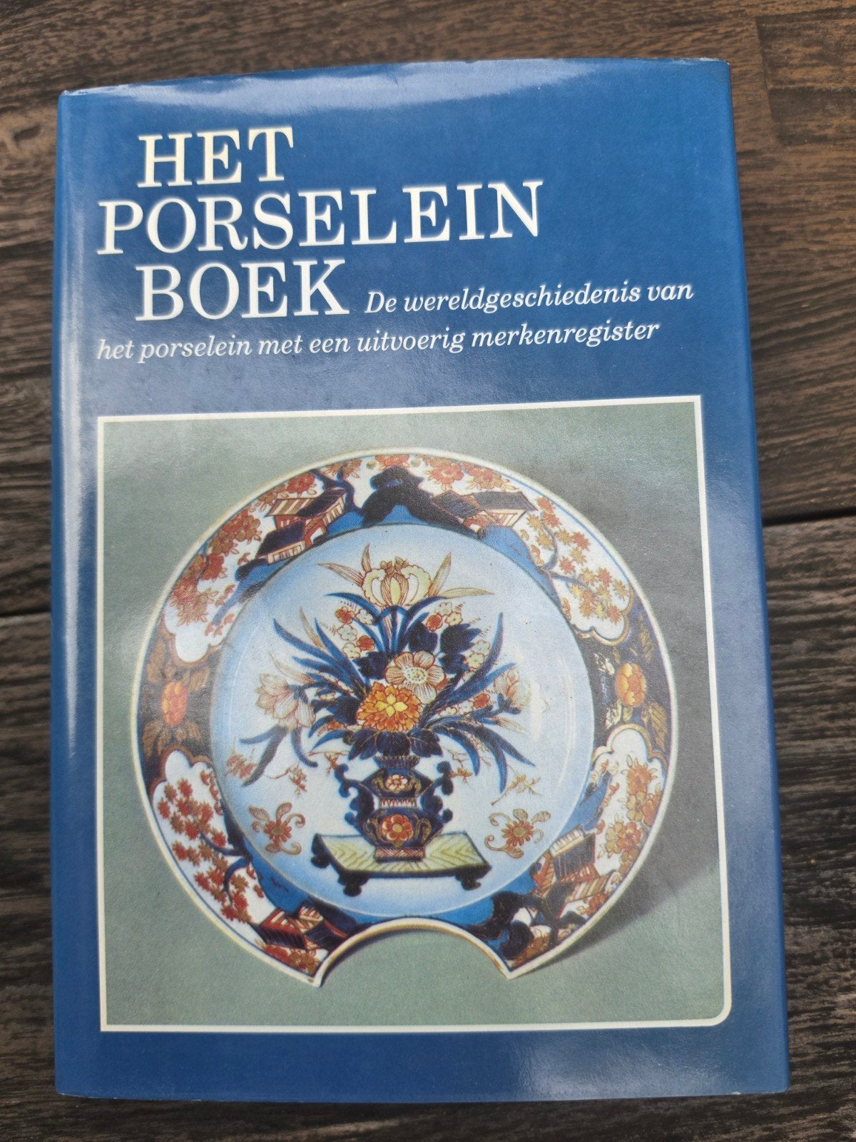 Het Porselein Boek - Gustav Weiss, Ophalen of Verzenden, Zo goed als nieuw, Overige onderwerpen, Gustav Weiss