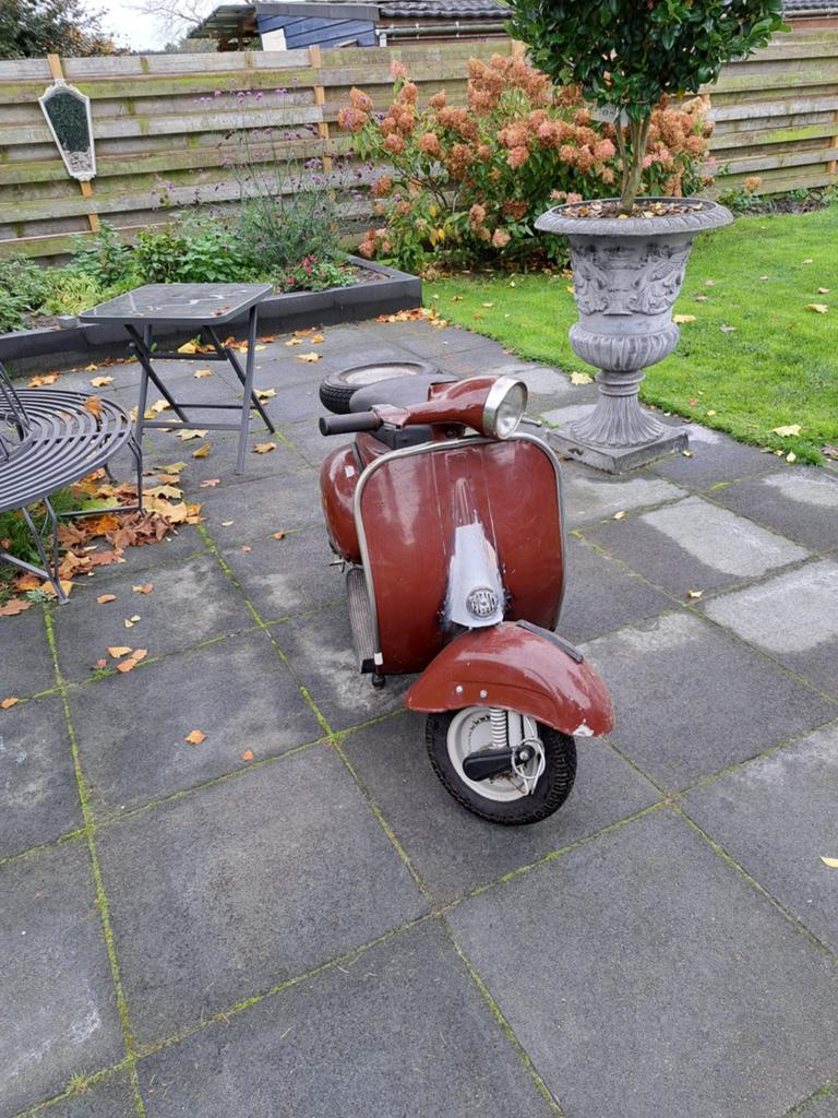 Vespa 150cc, Fietsen en Brommers, Brommers | Oldtimers, 150 cc, 3 versnellingen, Ophalen, Overige merken