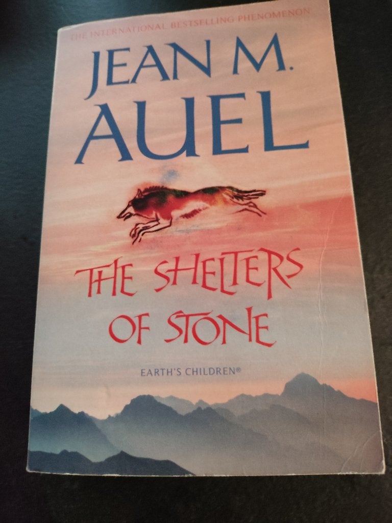 Jean M Auel The Shelters of Stone Engelstalig in nette st, Boeken, Ophalen of Verzenden, Zo goed als nieuw