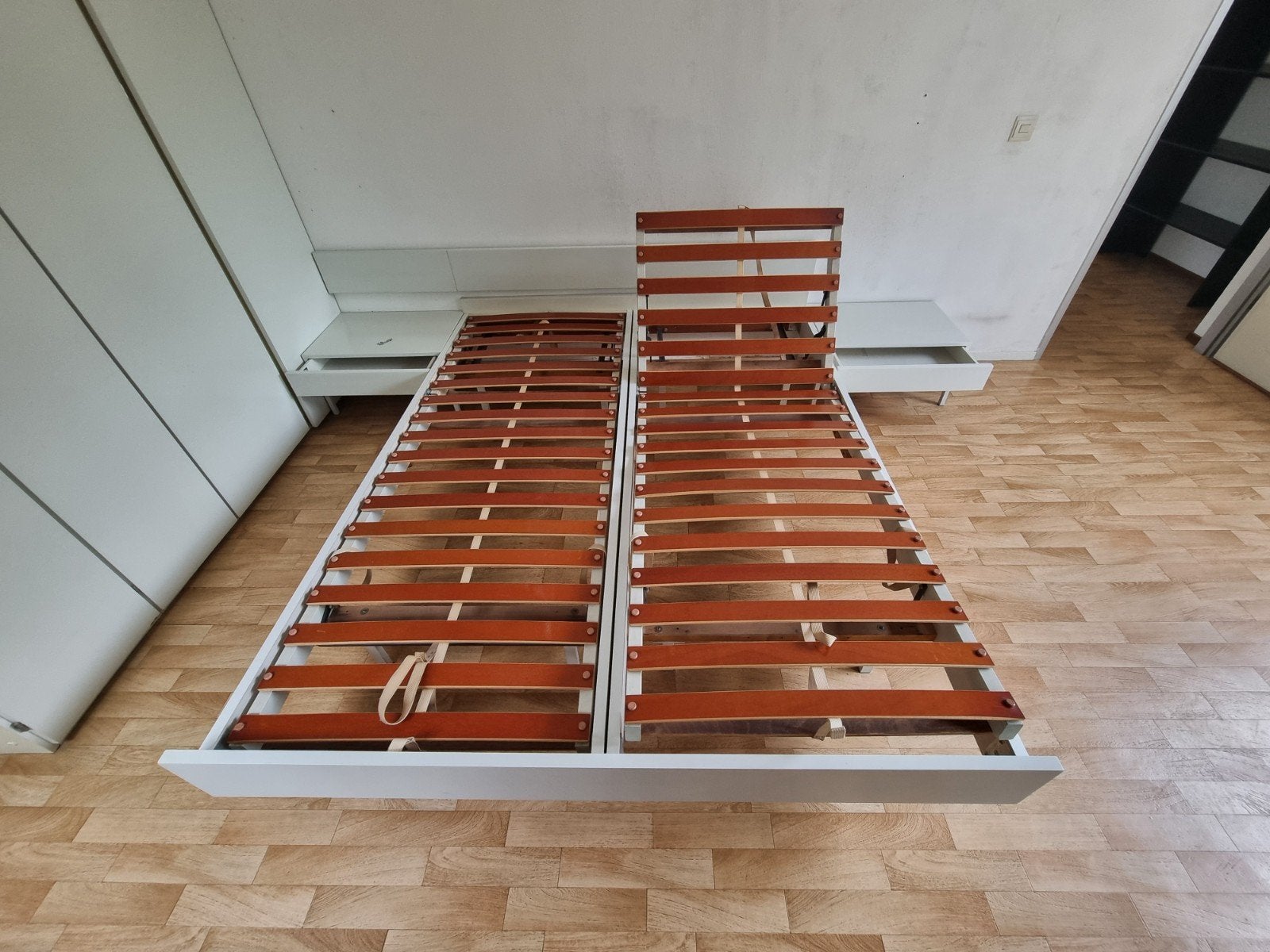 Interlübke tweepersoonsbed, verstelbaar, vintage wit, Huis en Inrichting, Wit, Tweepersoons, Ophalen of Verzenden, Hout