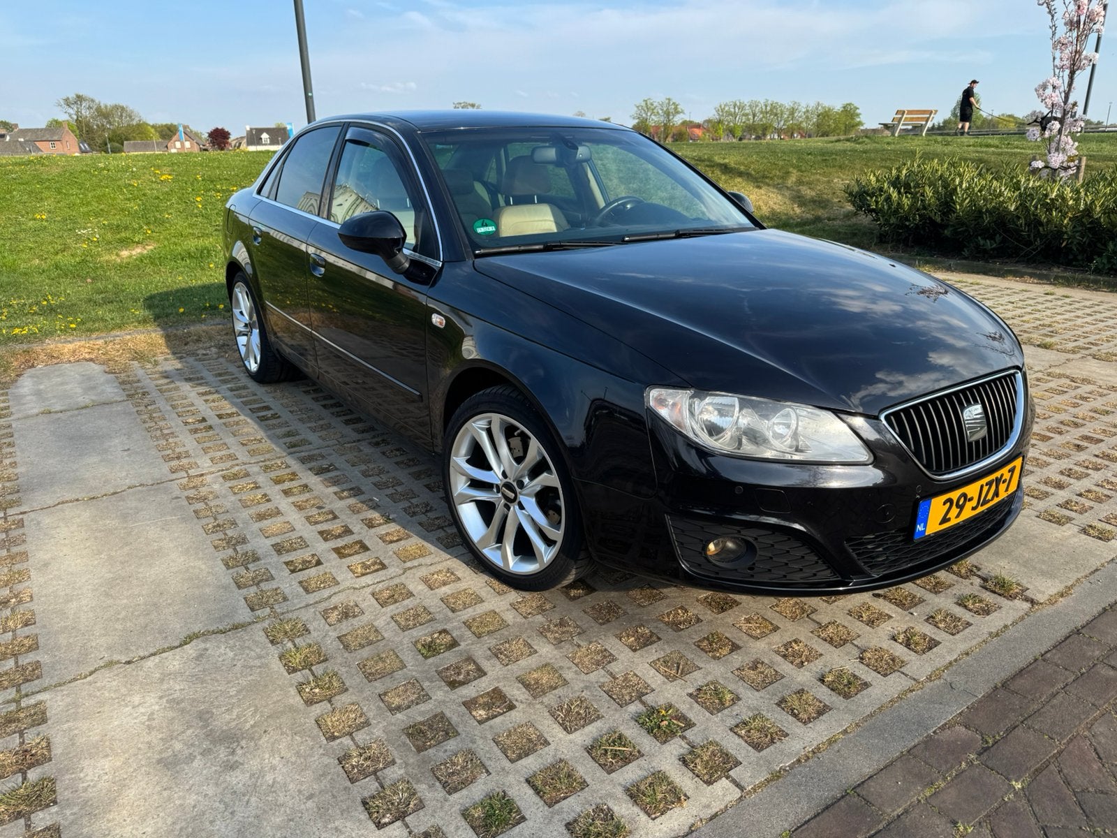 Seat Exeo 1.8 20V Turbo 110KW 2009 Zwart, Auto's, 730 kg, Beige, 4 cilinders, Zwart