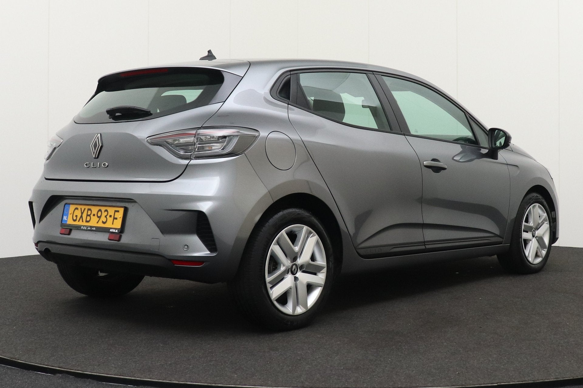 Renault Clio 1.0 92 PK TCe Evolution Carplay DAB Cruise Park, Auto's, Voorwielaandrijving, Dealer onderhouden, Stof, Gebruikt