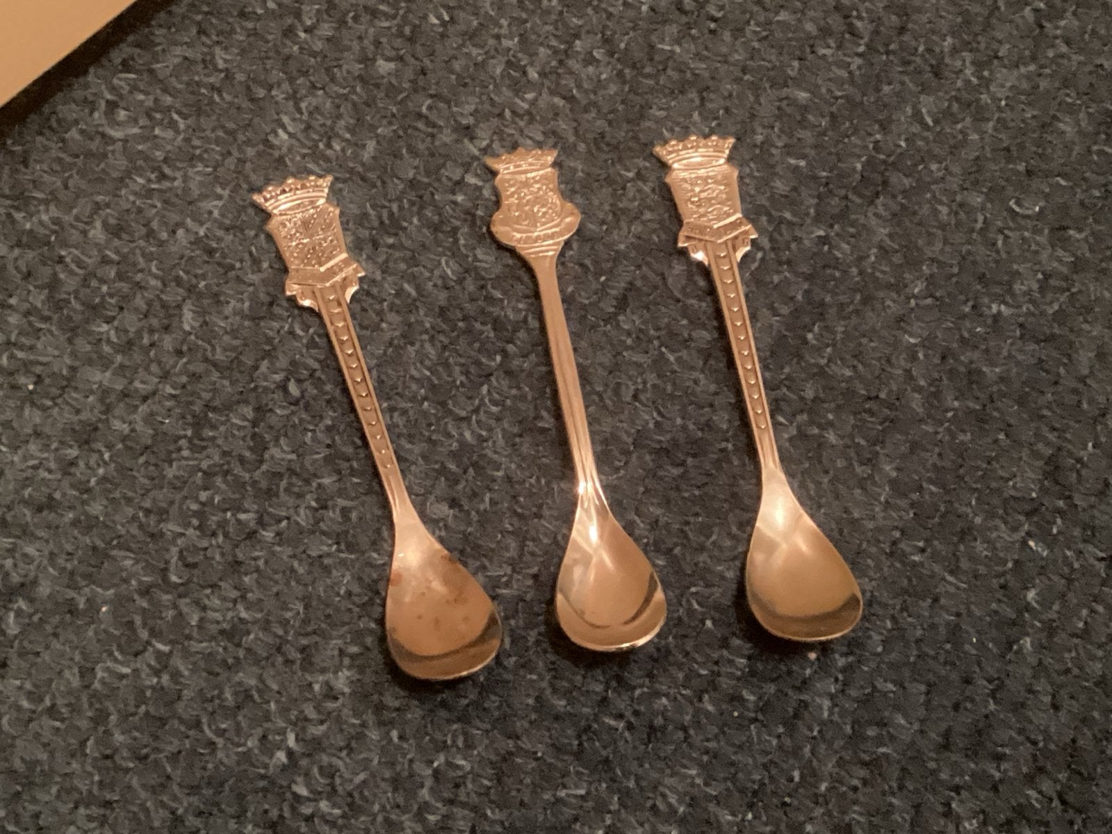 Zilveren lepeltjes - 2x plata, 1x Nelle, Antiek en Kunst, Ophalen of Verzenden