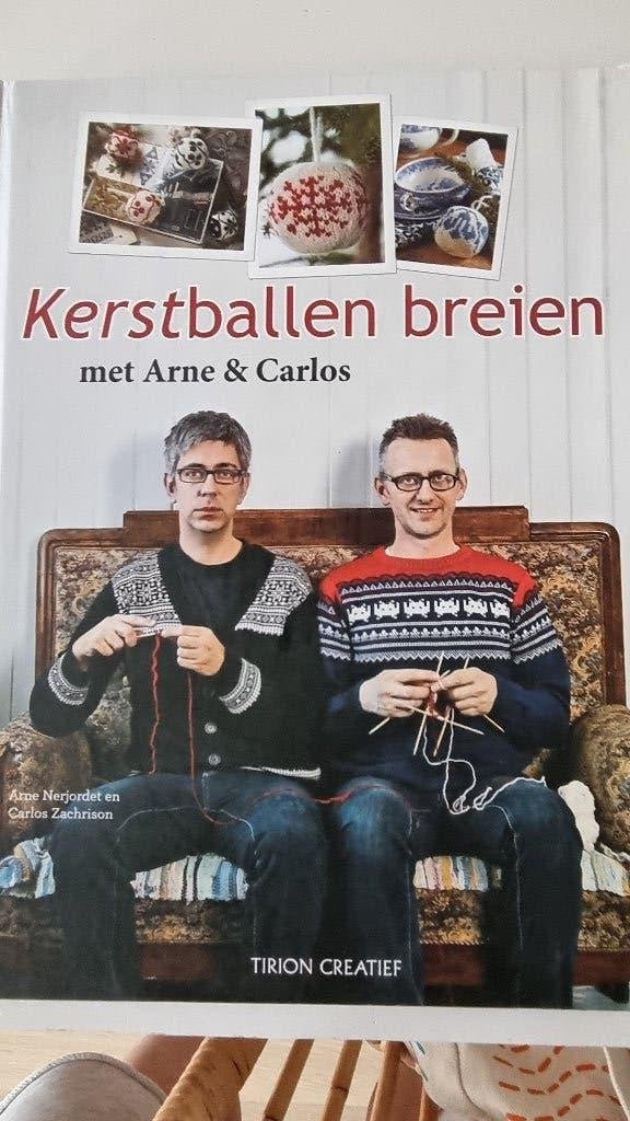 Boek Kerstballen breien met Arne & Carlos, Ophalen of Verzenden, Zo goed als nieuw, Breien en Haken, Arne & Carlos