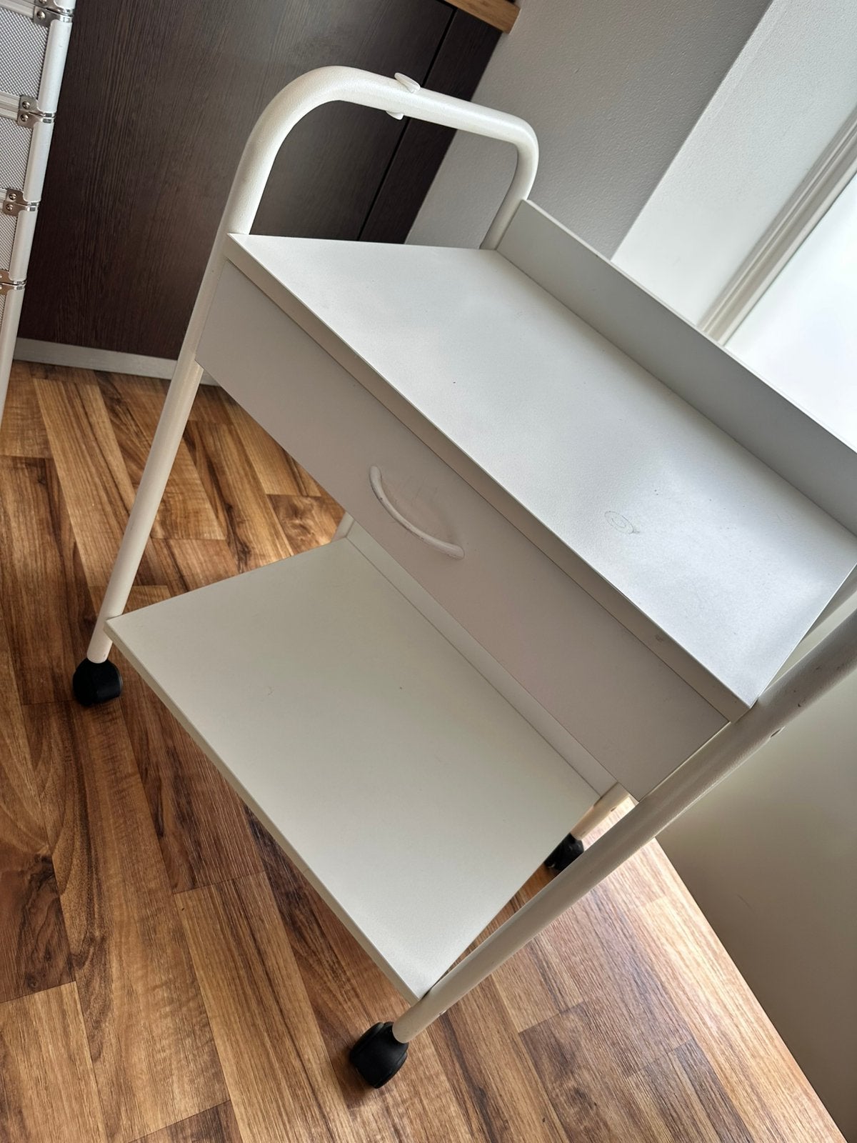Schoonheidssalon kastje op wielen, Ophalen, Gebruikt