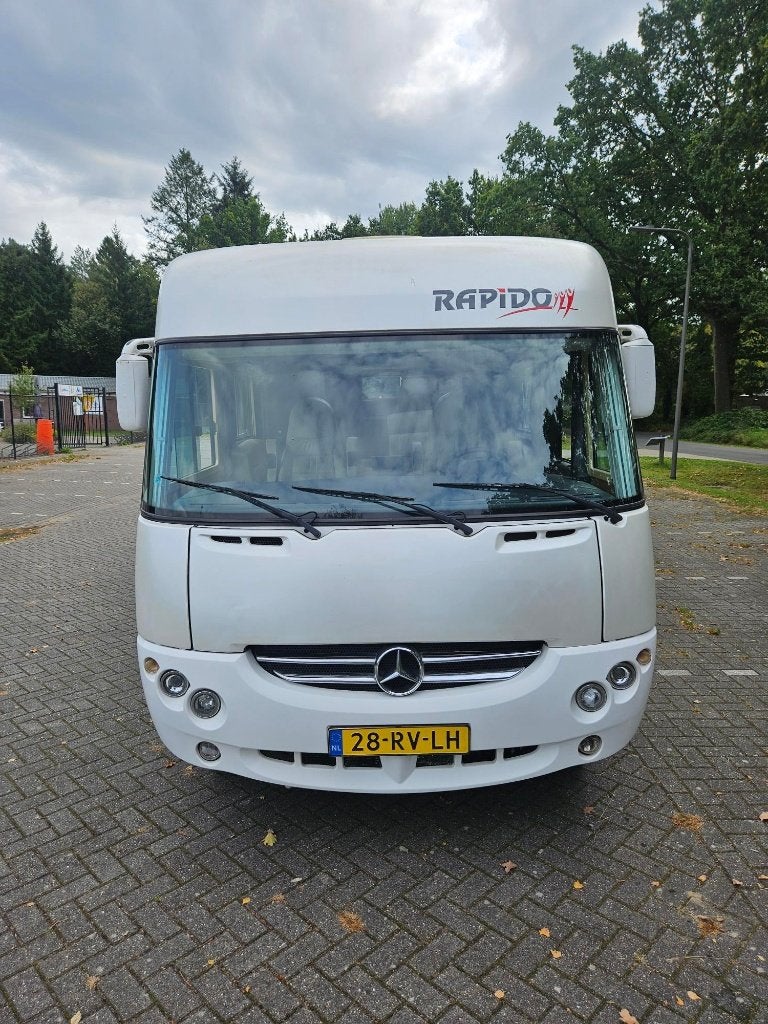 Foto 6 van Prachtige rapido 997 Mercedes automaat alle opties 2x airco.