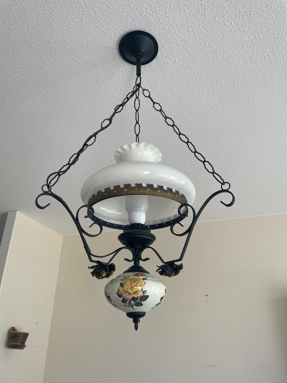 Vintage Hanglamp met Bloemmotief en Smeedijzer, Antiek en Kunst, Ophalen