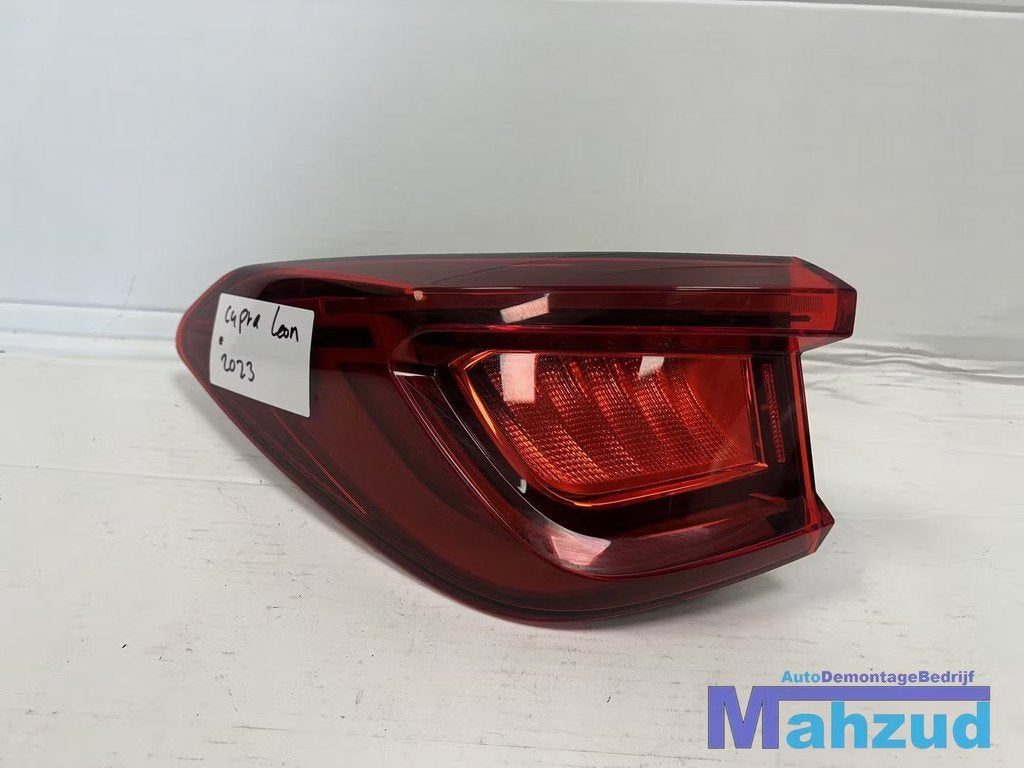 CUPRA LEON SPORTSTOURER Links buiten achterlicht 5FA945207C, Gebruikt, Autovia A-2, Km 585 585
08760  Martorell, ES, Ophalen of Verzenden