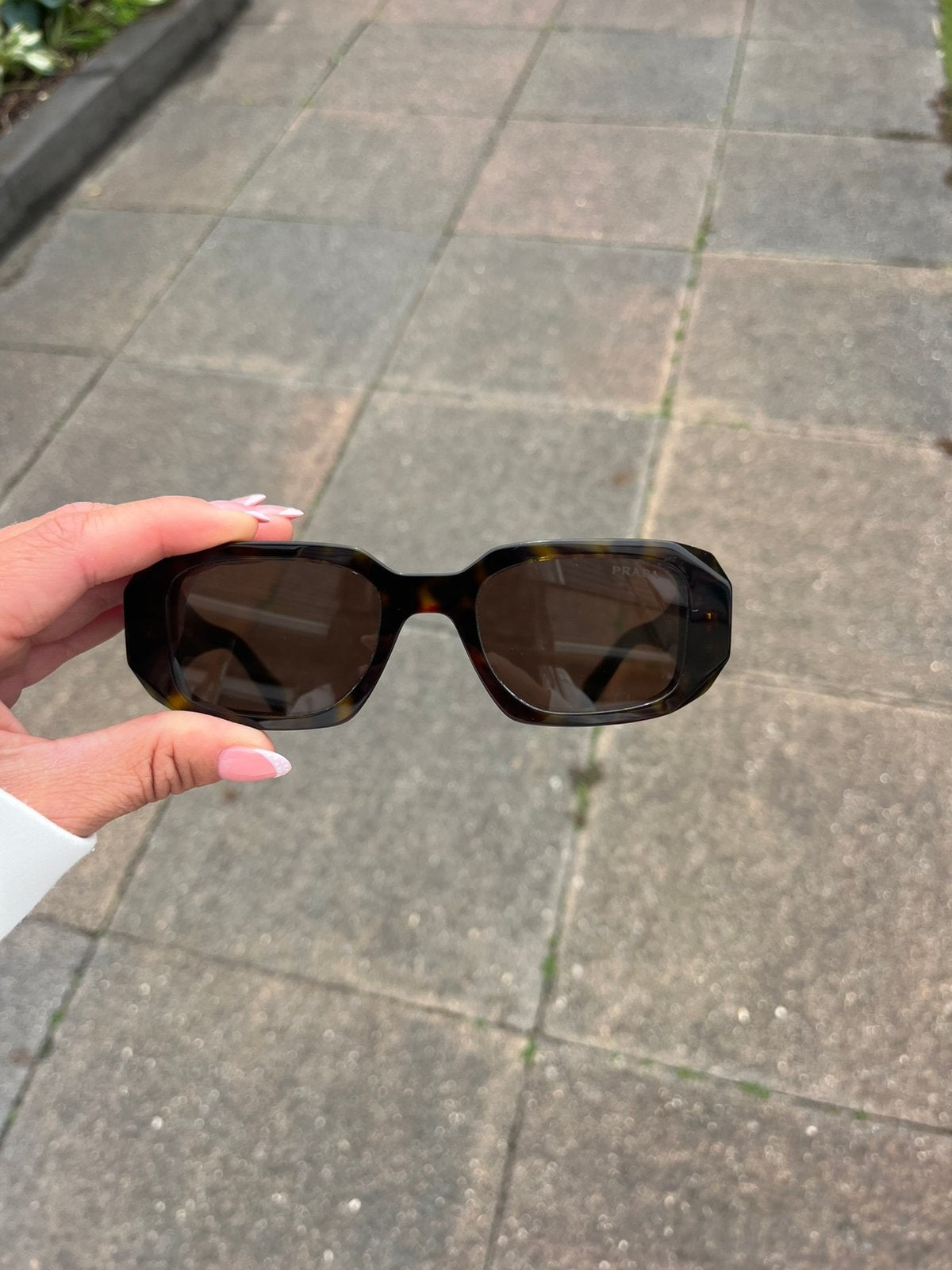 Zonnebril, Zonnebril, Ophalen of Verzenden, Zo goed als nieuw, Prada