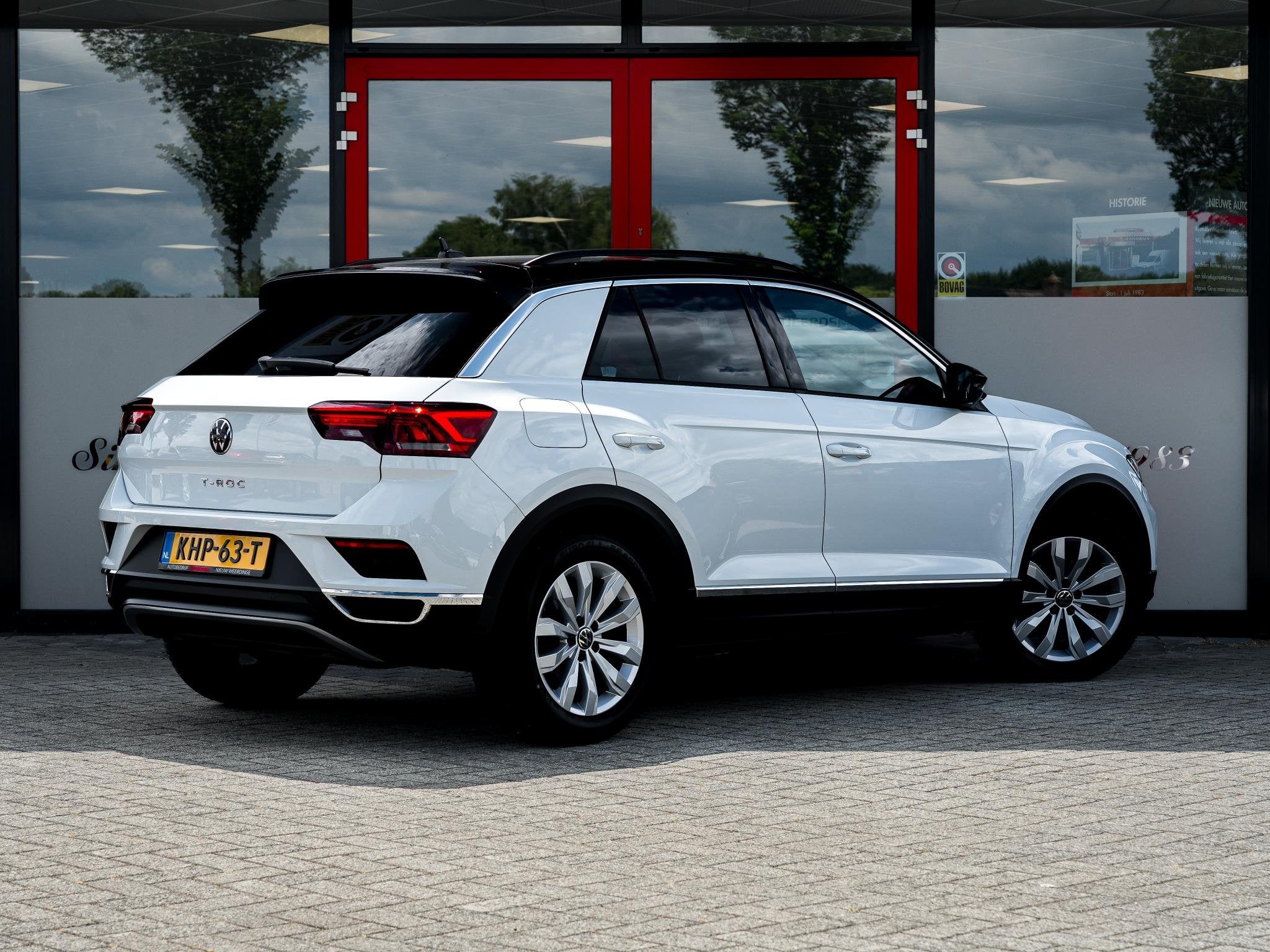 Volkswagen T-Roc 1.5 TSI Sport | Stoelverwarming | Adaptieve, Stof, 4 cilinders, Wit, Bedrijf