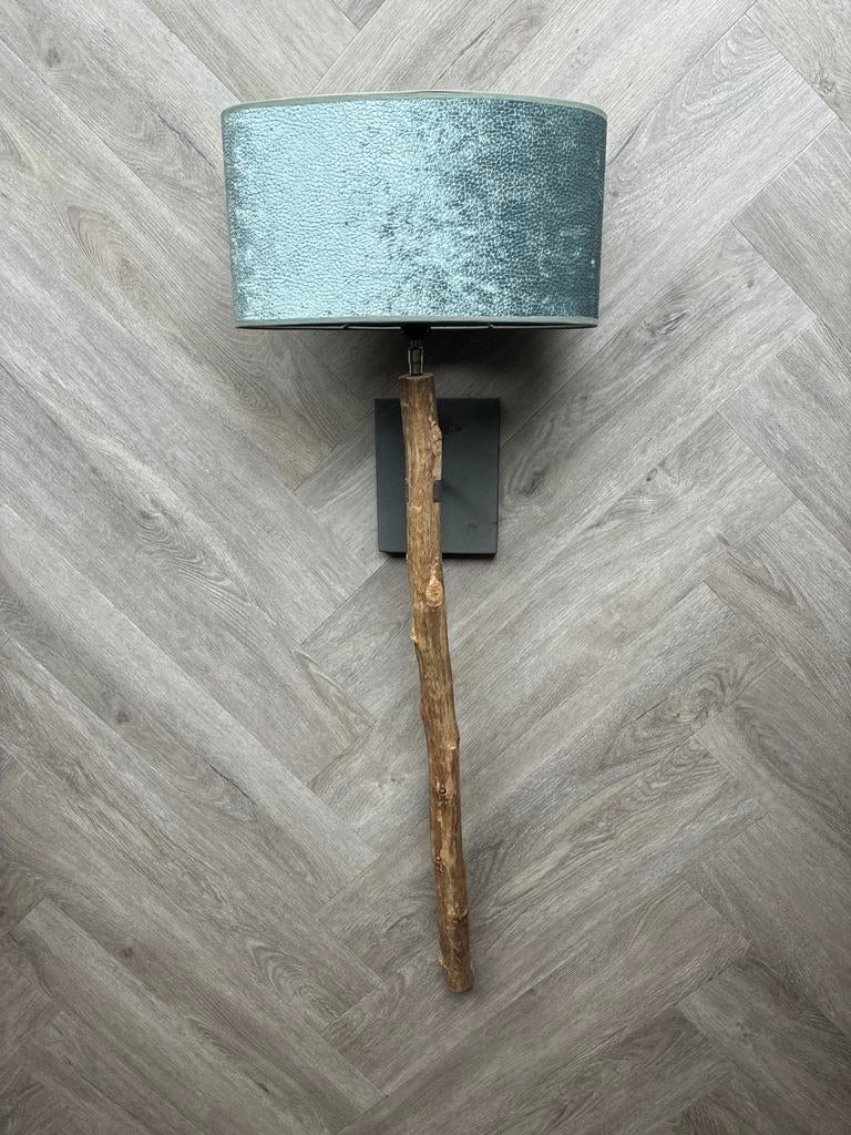 Wandlamp landelijk, Ophalen, Zo goed als nieuw, Hout