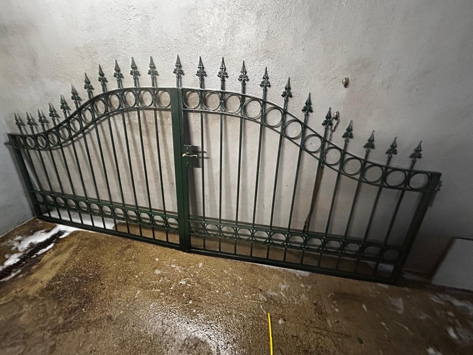 Sierhek poort, twee delen inclusief palen, Tuin en Terras, Ophalen, Met poort, Gebruikt, Sierhekwerk