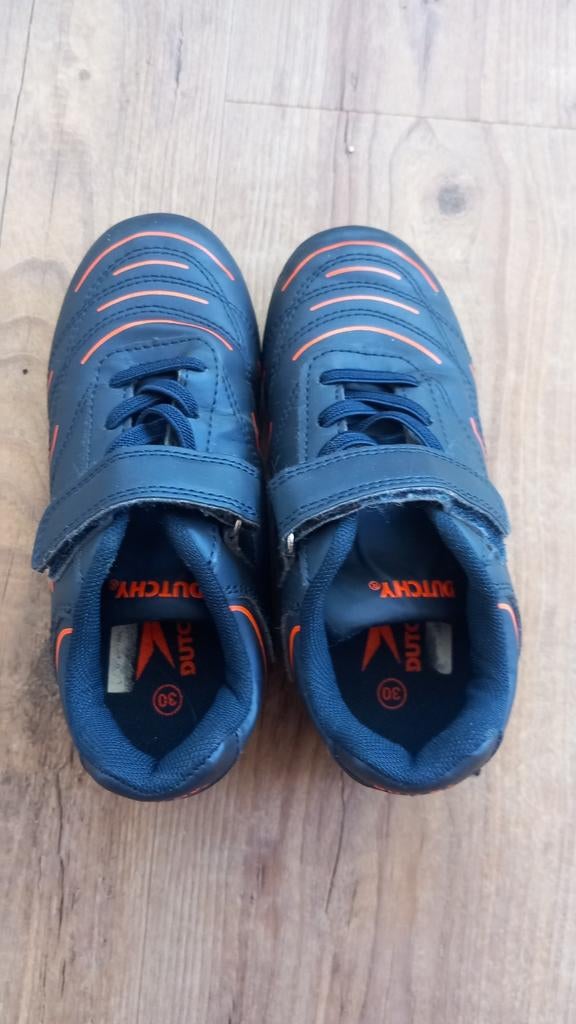 Voetbalschoenen Dutchy maat 30 - Zo goed als nieuw, Ophalen of Verzenden
