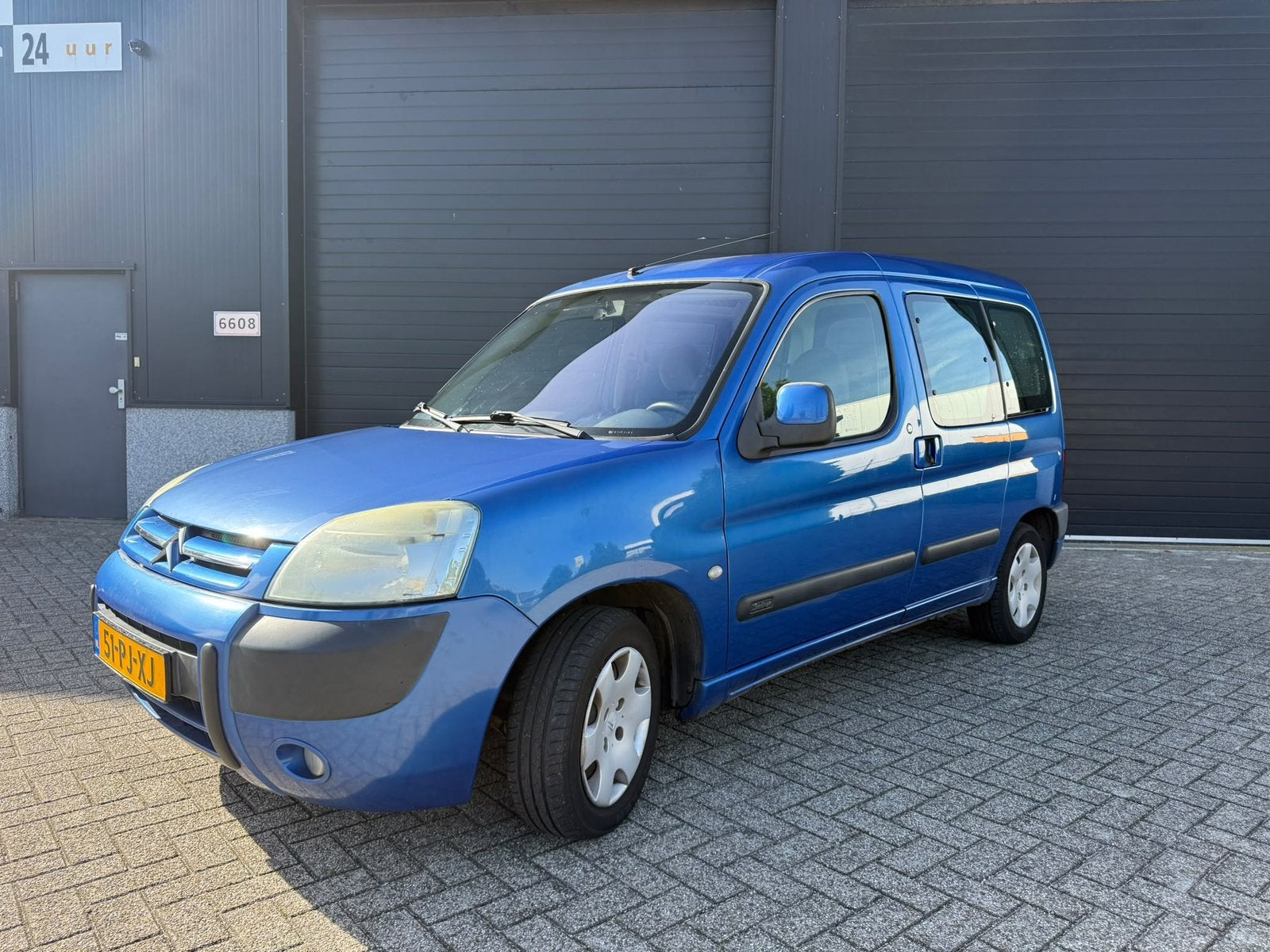 Citroën Berlingo 1.4 I 2004 Blauw airco, Auto's, Stof, 4 cilinders, Blauw, Origineel Nederlands