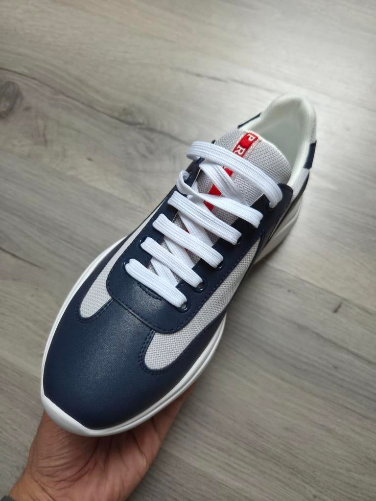 Prada sneakers maat 41 - Nieuw, Kleding | Heren, Schoenen, Ophalen of Verzenden
