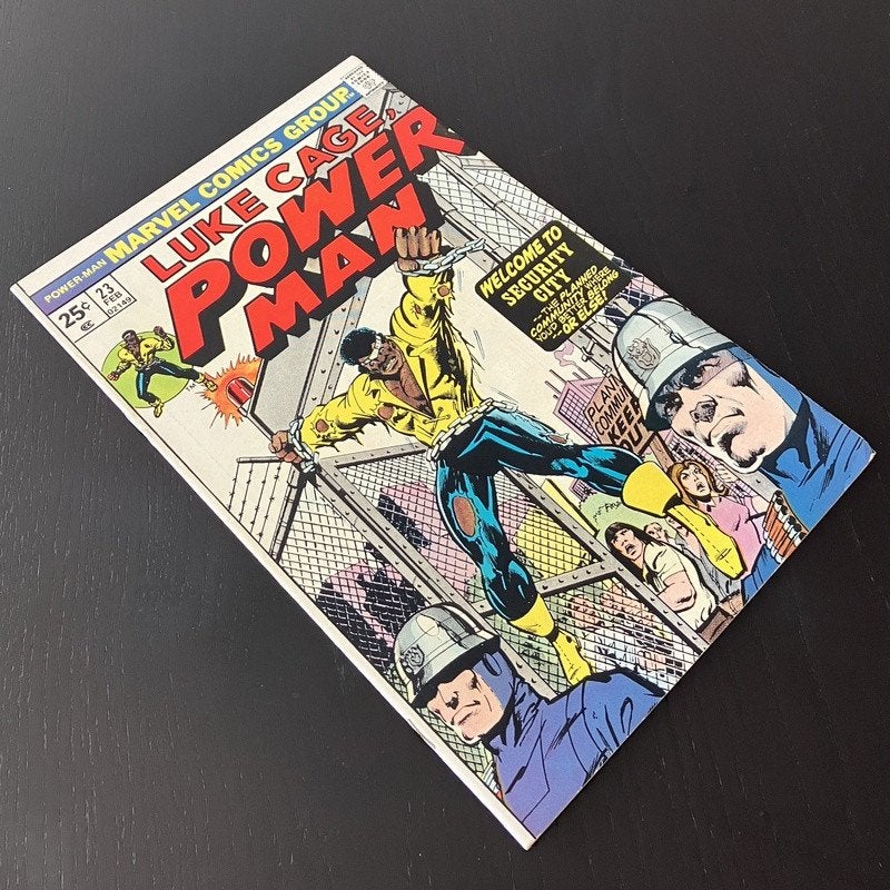Power Man Vol.1 #23 (1975) FN+ (6.5), Amerika, Marvel Comics, Ophalen of Verzenden, Gelezen