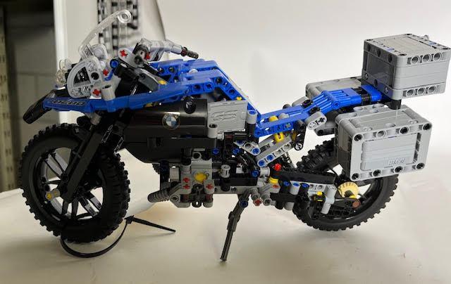 LEGO Technic 42063 BMW R 1200 GS Adventure en handleiding, Ophalen, Gebruikt