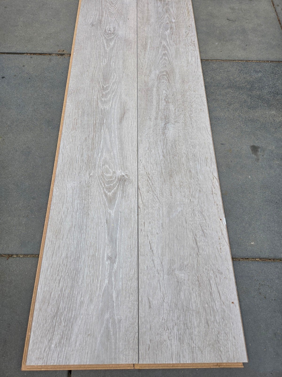Grijs laminaat met houtnerf en V-groef, 100m², 7mm dik, Ophalen