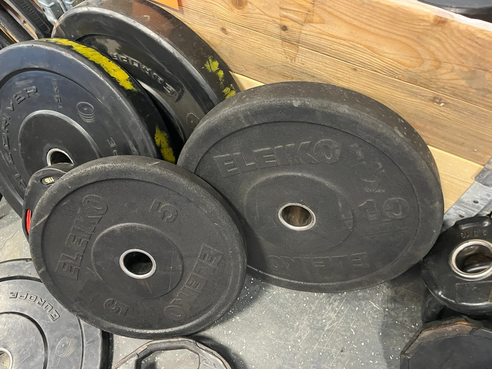 Eleiko bumperplates olympische halter schijven 1x 5 en 10 kg, Eleiko, Gebruikt, 1 x 5 en 10 kg, Bumper plates