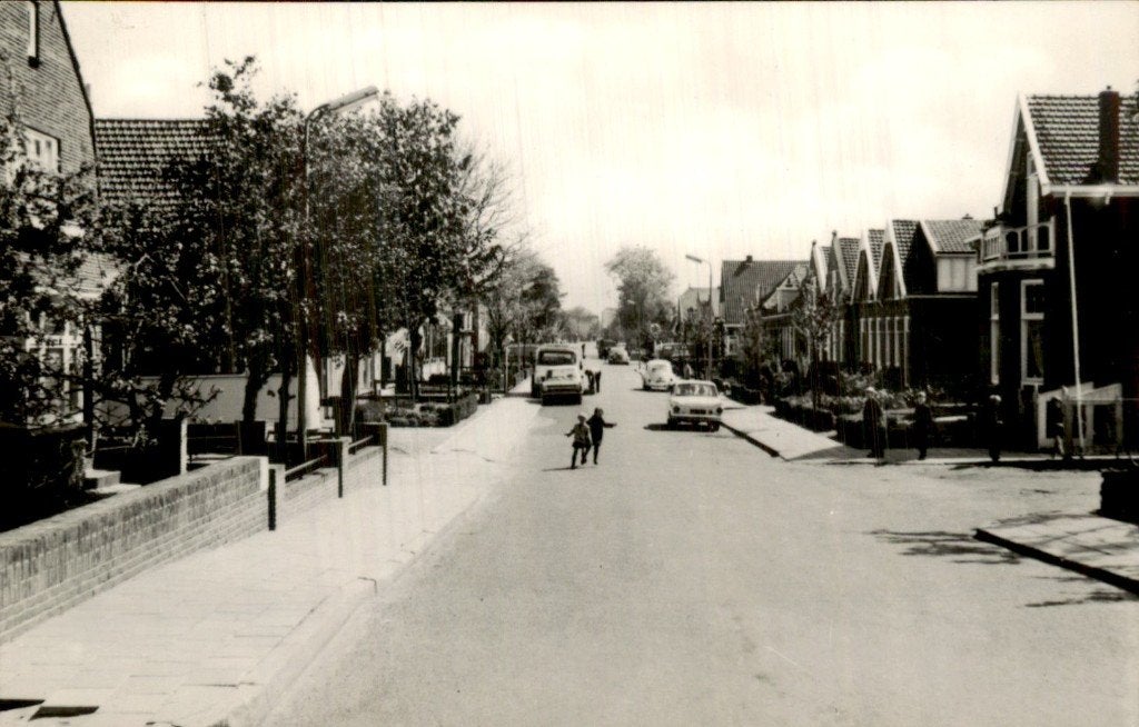 Driebruggen - Kerkweg - Straatzicht, Ophalen of Verzenden, 1960 tot 1980, Gelopen, Zuid-Holland