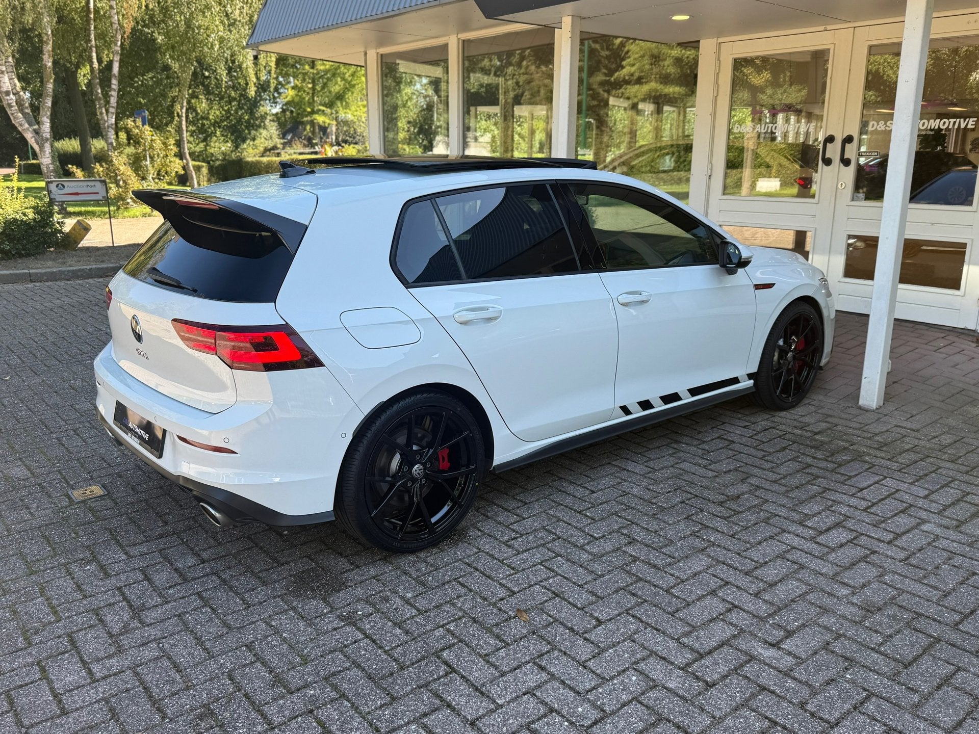 Foto 6 van Volkswagen Golf 2.0 TSI GTI CLUBSPORT PANO/HUD/NURBURG/KEYLE