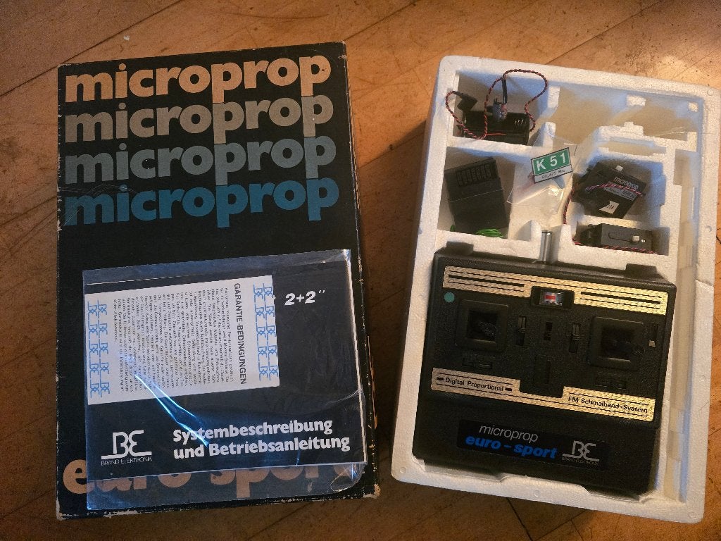rc zender en ontvanger set 40 mhz met kristallen kanaal 51, Ophalen of Verzenden, Nieuw