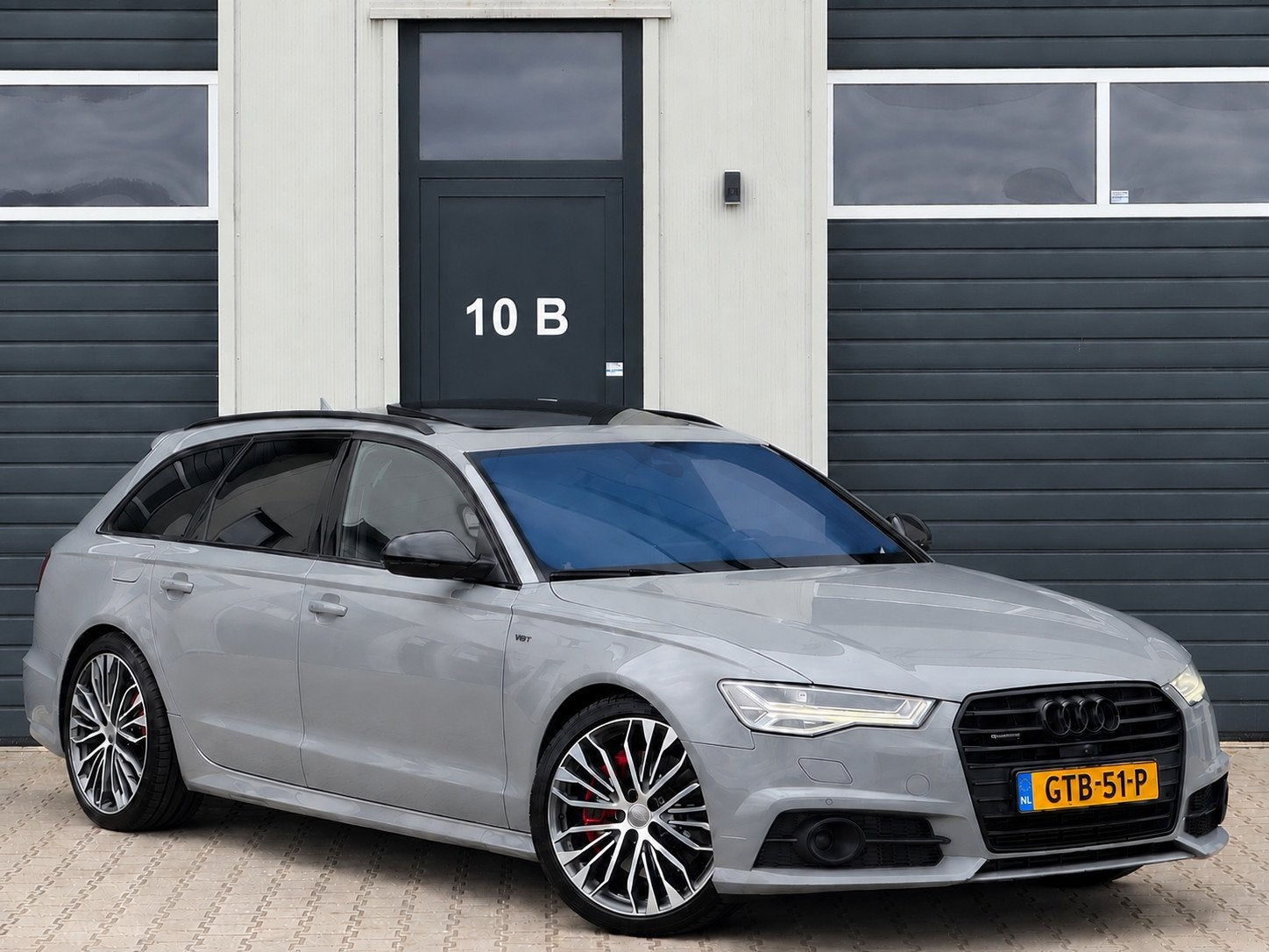 Audi A6 Avant 3.0 TDI BiT quattro Competition / B&O / Nardo, Automaat, Gebruikt, 1905 kg, Leder