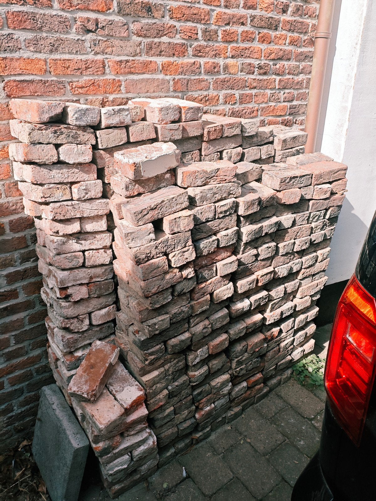 500 bakstenen hand formaat 18 op 8,5 cm op 5 cm hoog, Ophalen, Bakstenen