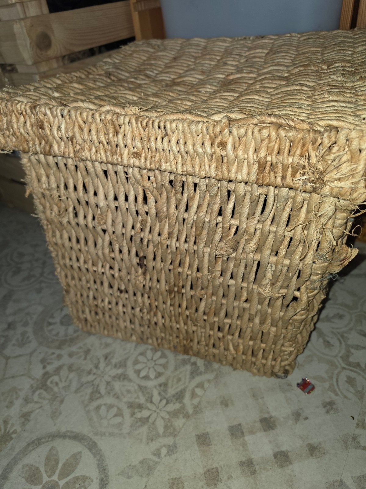 Rieten maand met deksel - Opbergbox, Huis en Inrichting, Woonaccessoires | Kisten, Gebruikt, 5 – 50, Minder dan 50 cm, Minder dan 50 cm