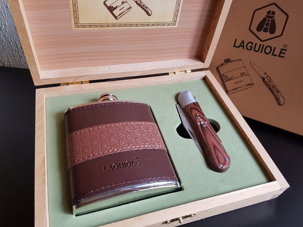 Nieuw Laguiole kampeer/jagers set in houten kist, Verzenden, Nieuw