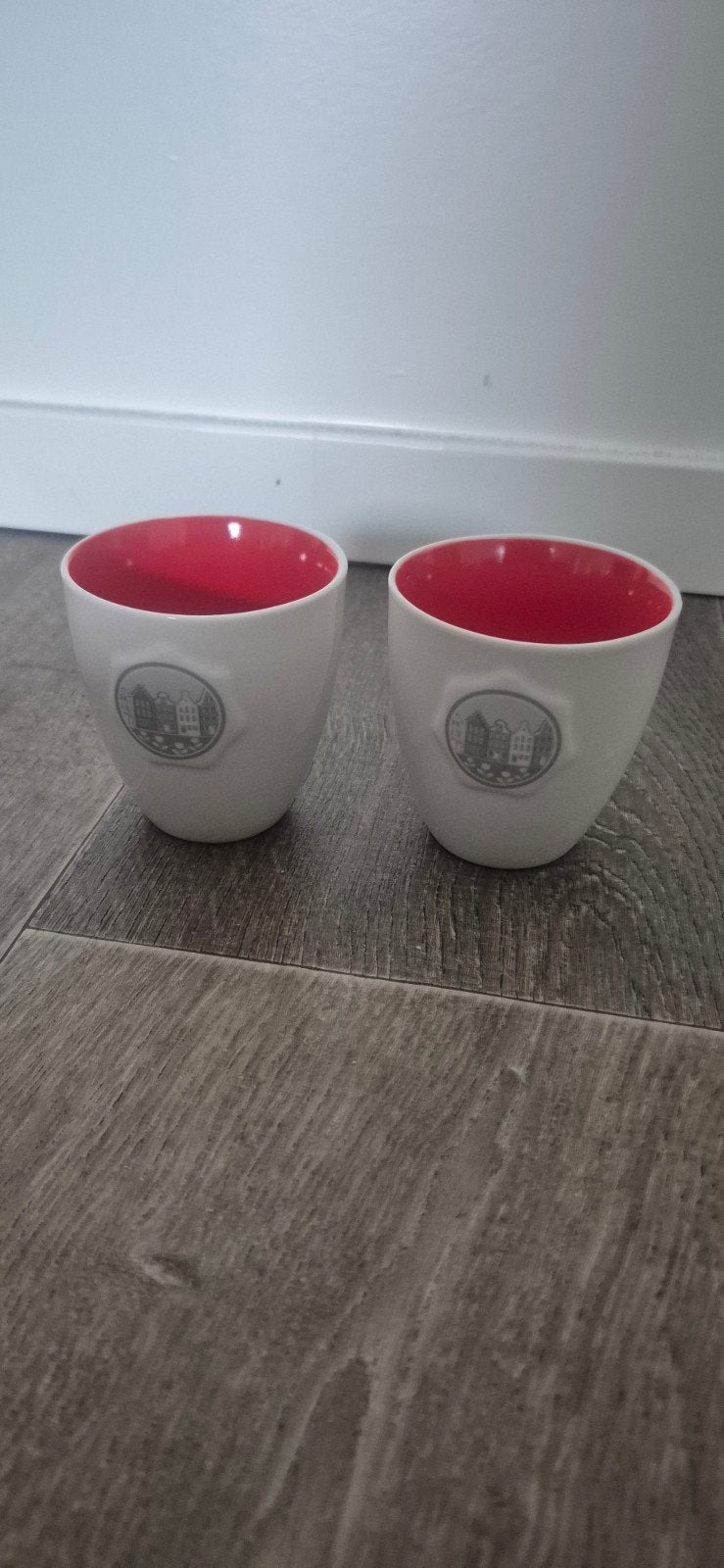 Set van 2 Amsterdam grachtenpandjes mokjes Douwe Egberts, Huis en Inrichting, Keuken | Servies, Overige merken, Keramiek, Nieuw