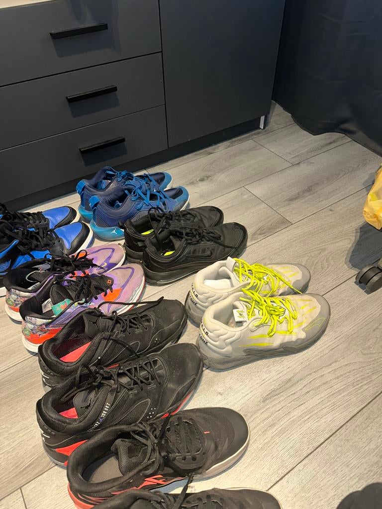 Diverse Sportschoenen: Nike Kyrie, Puma MB.03 & meer, Ophalen of Verzenden, Zo goed als nieuw