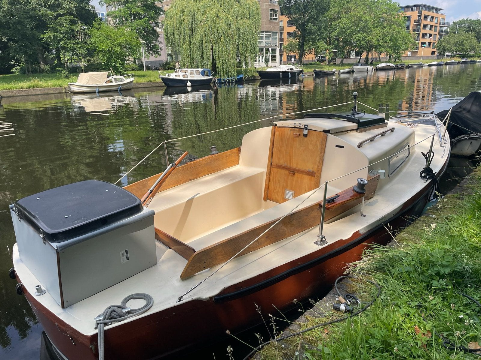 Charmante Victoire 22, tourbootje met jonge Tohatsu 5 pk, Watersport en Boten, Ophalen, Gebruikt