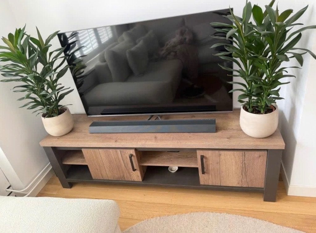 Tv meubel, Ophalen, 150 tot 200 cm, Eikenhout, Zo goed als nieuw