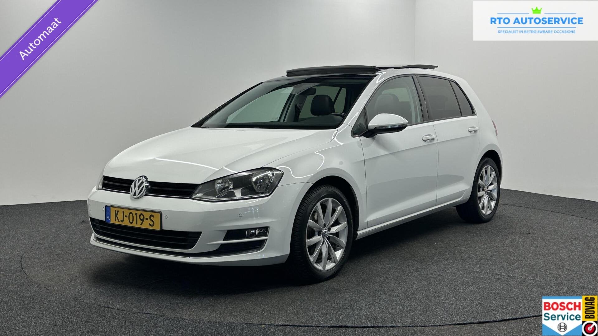 Volkswagen Golf 1.6 TDI Connected Series PANO NAVI CRUISE LM, Auto's, Gebruikt, 4 cilinders, Met garantie (alle), 1239 kg