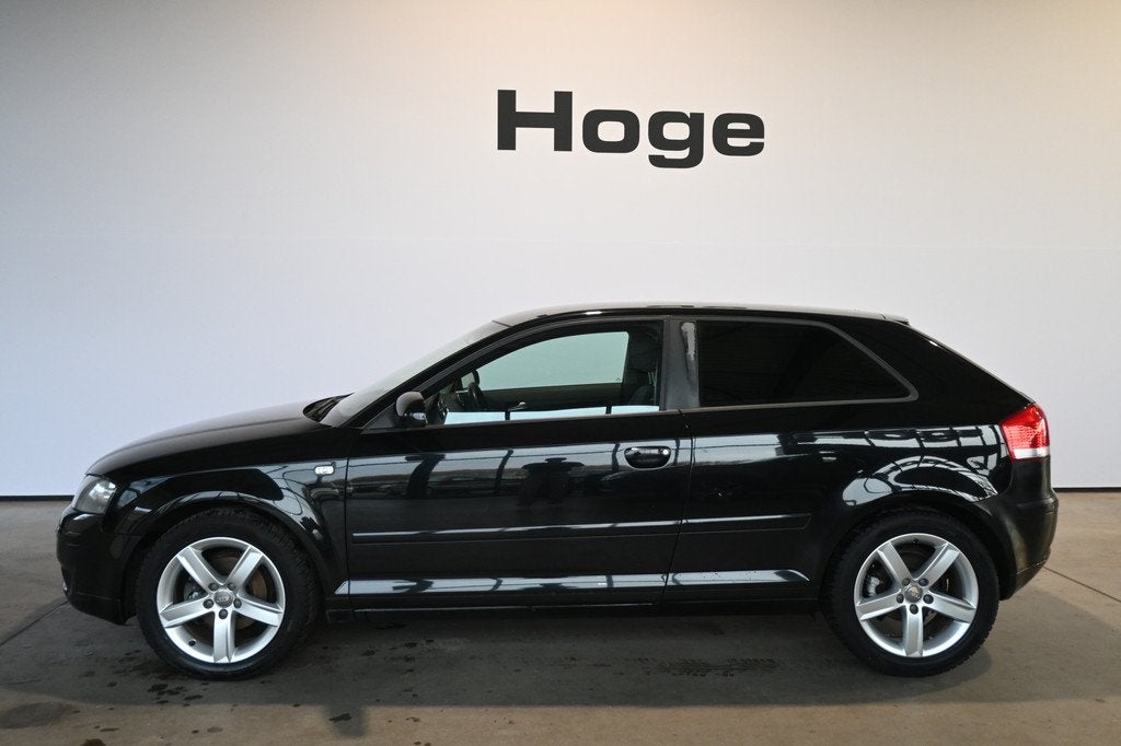 Audi A3 1.6 Attraction Clima Cruise Control Lichtmetaal All, Auto's, Audi, Voorwielaandrijving, Stof, Gebruikt, 4 cilinders