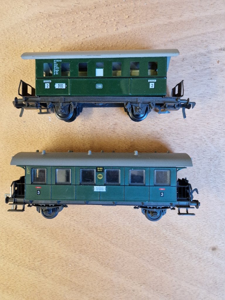 2 Fleischmann Personen Rijtuigen, Gelijkstroom, Fleischmann, Wagon, Ophalen of Verzenden