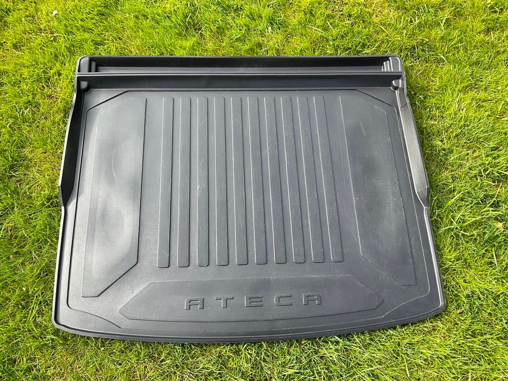 Originele kofferbakmat Ateca, Ophalen, Zo goed als nieuw