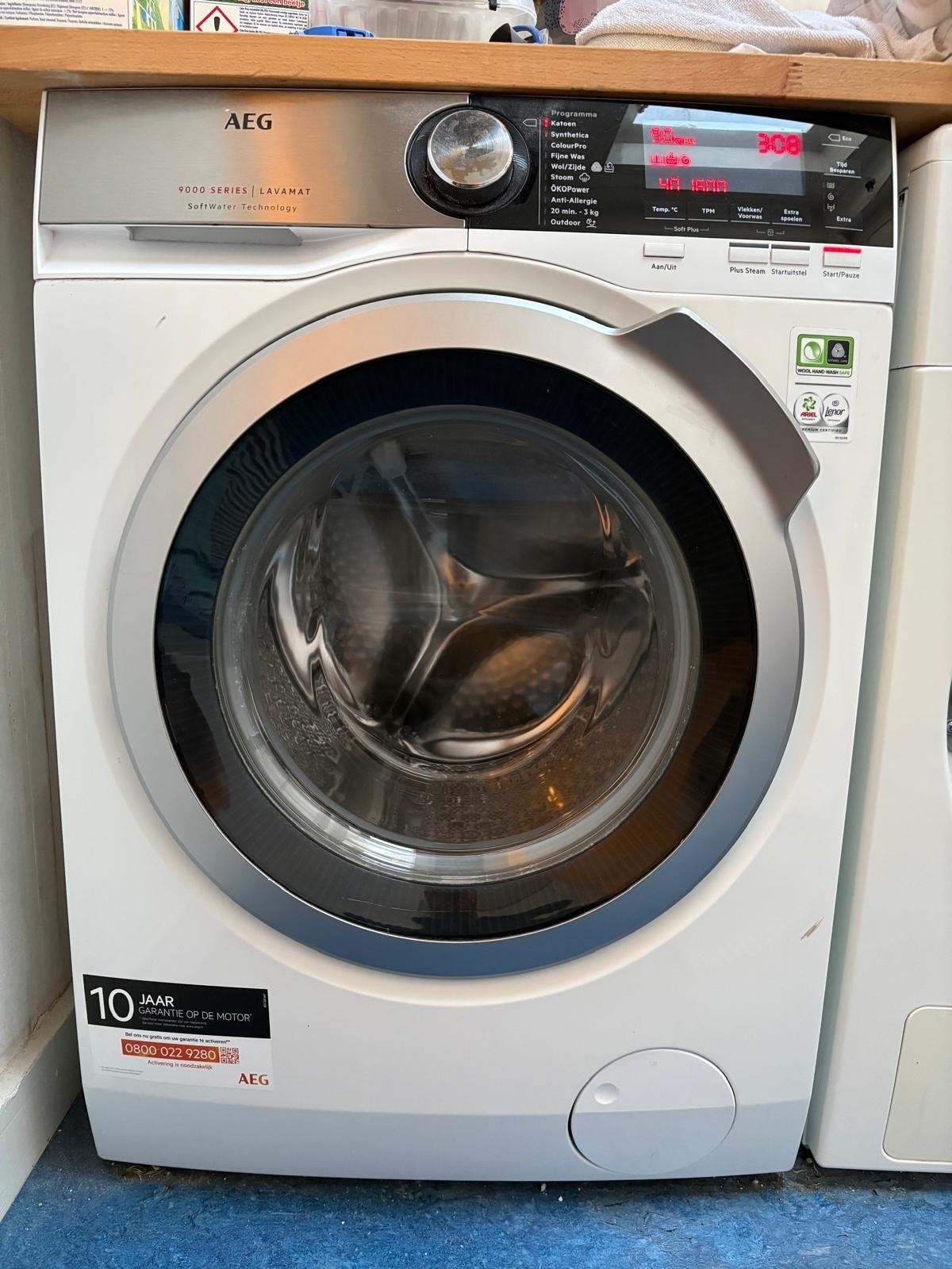 Voor handige reparateur • AEG 9000 Serie Lavamat Wasmachine, Witgoed en Apparatuur, Wasmachines, Gebruikt, Voorlader, 8 tot 10 kg