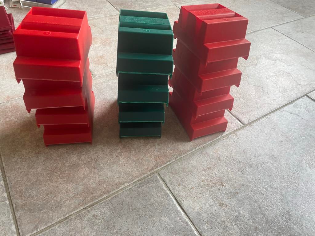 12 Biddingboxen voor Bridge - Rood en Groen, Drie of vier spelers, Ophalen of Verzenden, Gebruikt