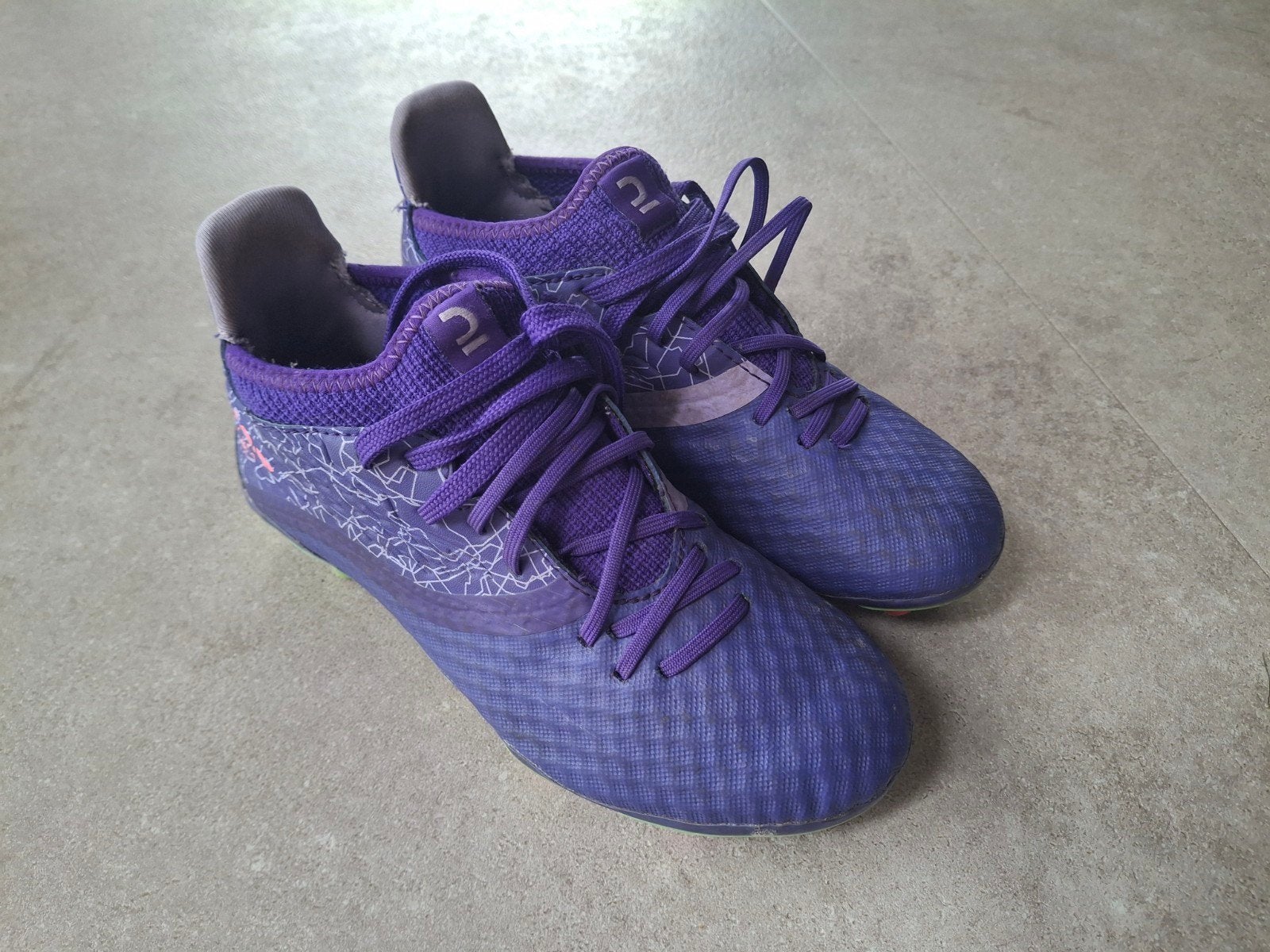 Kipsta Voetbalschoenen Maat 34 - Paars/Groen, Maat XS of kleiner, Ophalen of Verzenden, Zo goed als nieuw, Schoenen