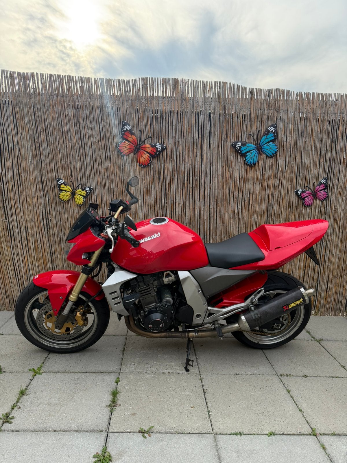 Kawasaki Z1000 rood, Sportuitlaat, Occasion, 4 cilinders, Motorrijbewijs A
