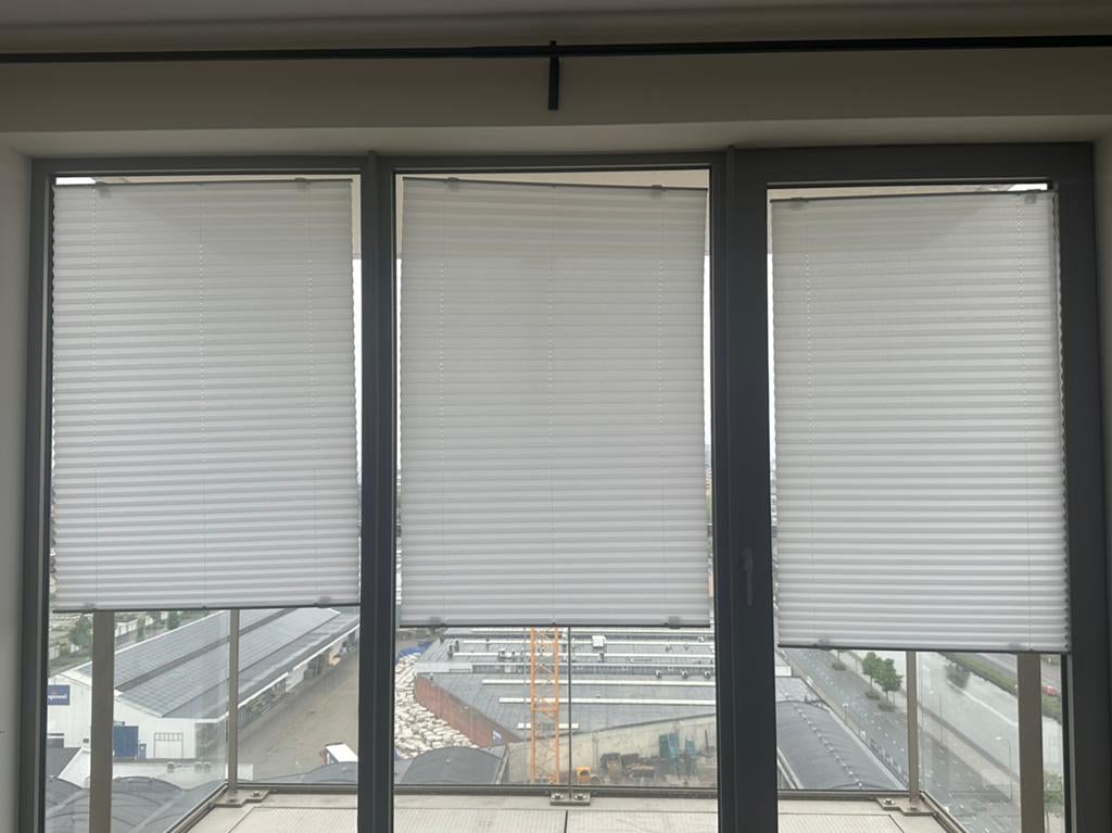 Blinders with suction cups, Ophalen of Verzenden, Zo goed als nieuw, Wit, 100 tot 150 cm
