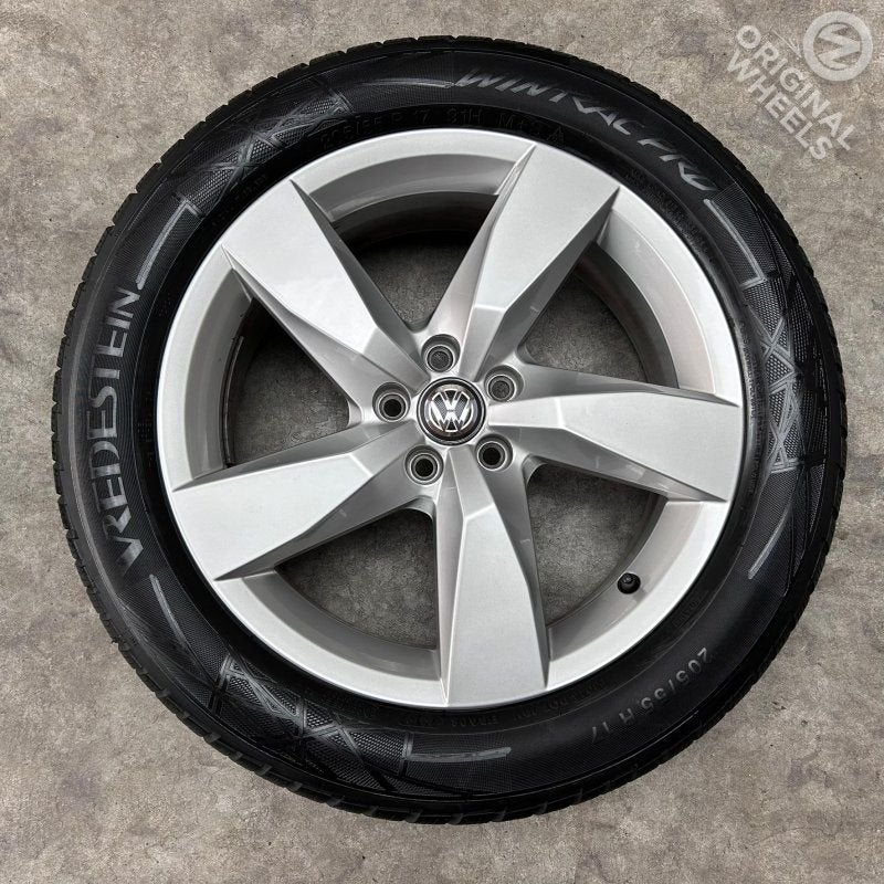 17 inch originele velgen + winterbanden VW T-Cross Taigo, Gebruikt, -, -, Banden en Velgen
